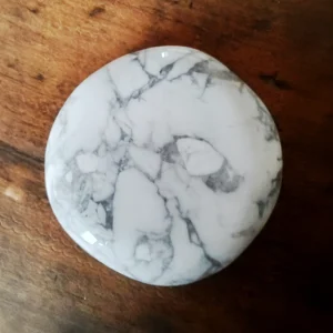 HOWLITE