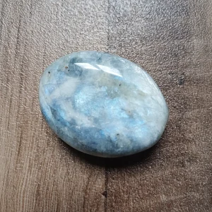 LABRADORITE BLANCHE